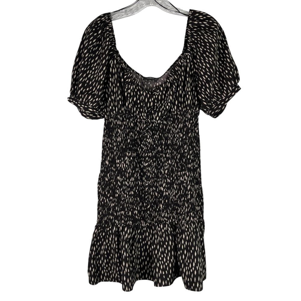 Milk & Honey Mini Dress Women’s L Black White Smocked Puff Short Sleeve Keyhole